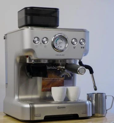 máy pha cà phê cecotec espresso 20
