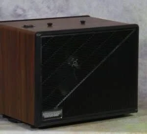 maxum vỏ gỗ 1