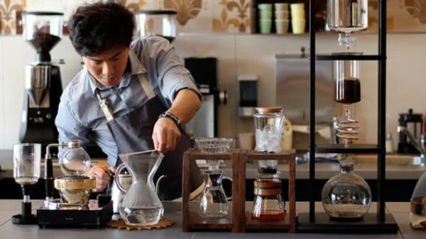Bạn Thưởng Thức Một Ly Cà Phê Như Thế Nào 2