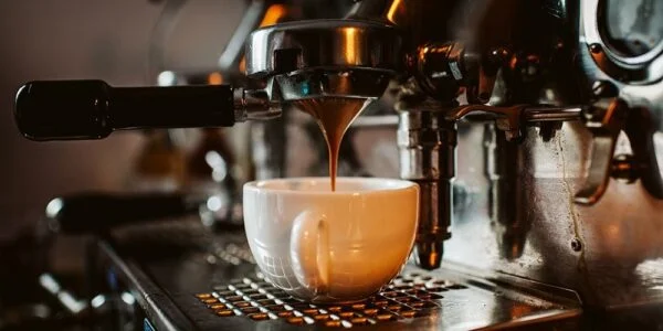 bật mí cách sử dụng máy pha cà phê để có được ly espresso thơm ngon chuẩn vị!