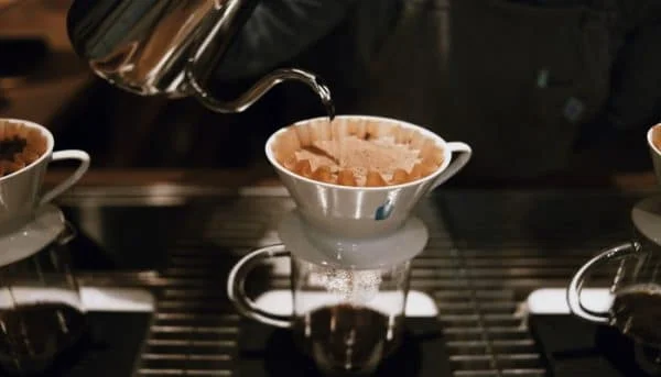 mách bạn cách pha cà phê kalita wave đơn giản và đậm vị