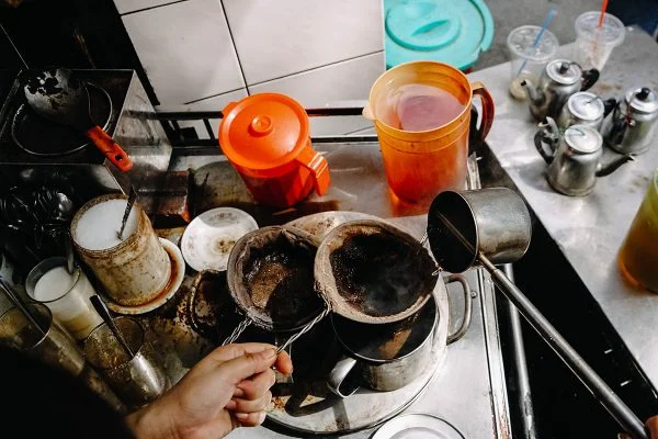 Cà Phê Vợt – Nghệ Thuật Thưởng Thức Cà Phê Đầy Hoài Cổ 10