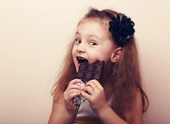4 Lợi Ích Khi Cho Bé Ăn Socola Từ Sớm! 4