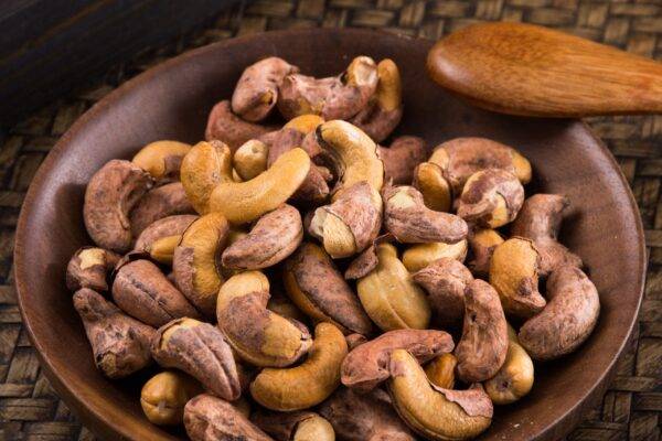 hạt điều rang muối nguyên vỏ