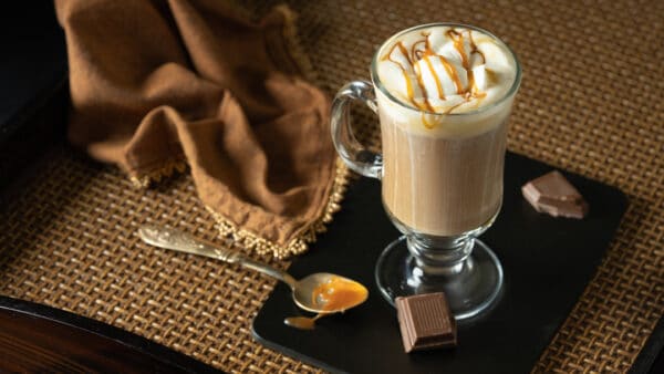 CHOCOLATE MOCHA TRẮNG