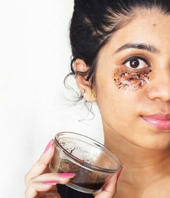 4 Cách trị quầng thâm mắt với cafe hiệu quả